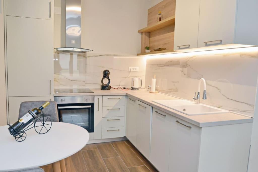 Apartmán Urban Escape For Two In Kotor Exteriér fotografie